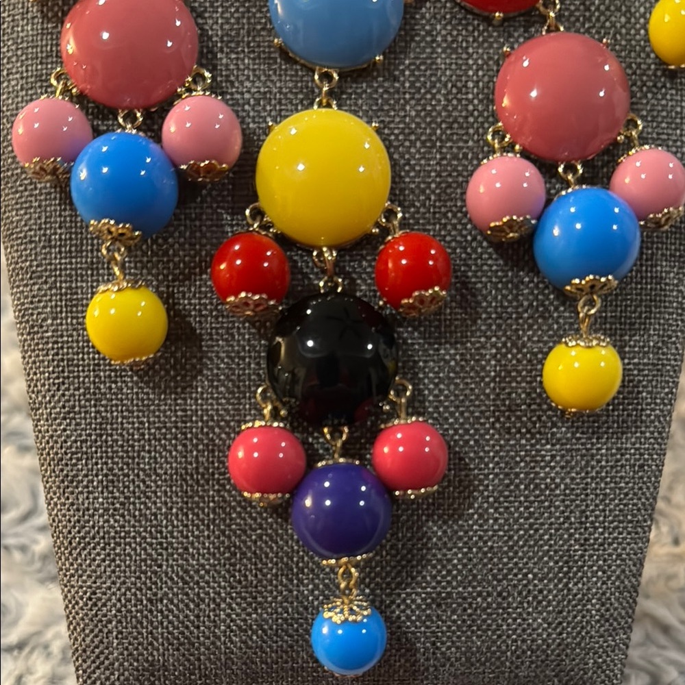 Colorful Statement Necklace - Picture 2 of 6